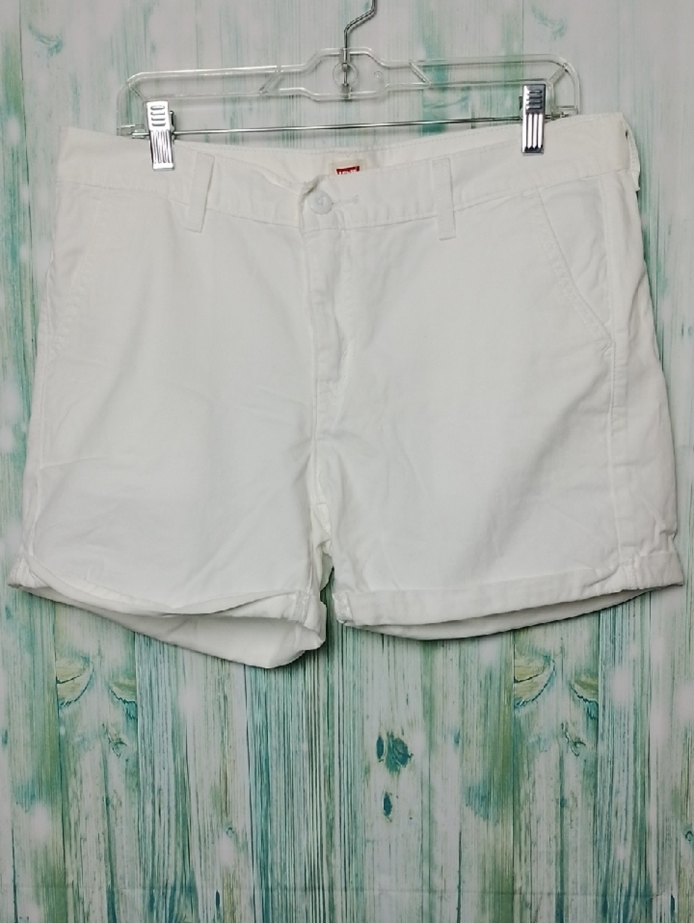 Levi's White Women's Roll-Cuff Shorts 31 Waist